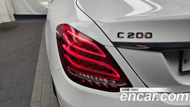 Mercedes-Benz C-Class C200