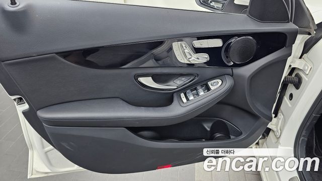 Mercedes-Benz C-Class C200