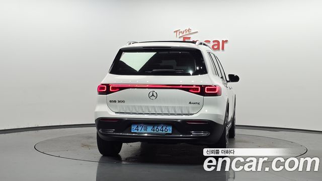 Mercedes-Benz EQB EQB300 4MATIC