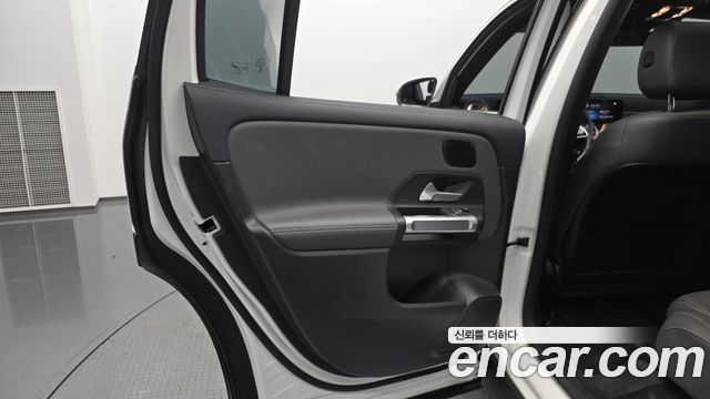 Mercedes-Benz EQB EQB300 4MATIC