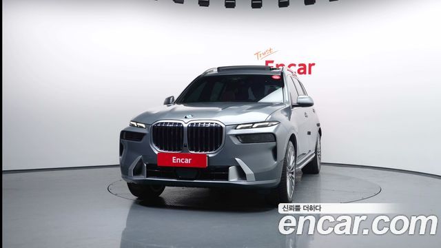 BMW X7 xDrive 40i Design Pure Excellence 6-Seater