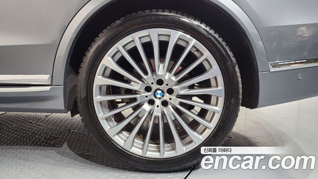 BMW X7 xDrive 40i Design Pure Excellence 6-Seater