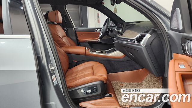 BMW X7 xDrive 40i Design Pure Excellence 6-Seater
