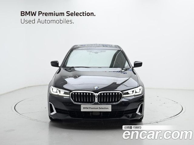BMW 5-Series 520i Luxury