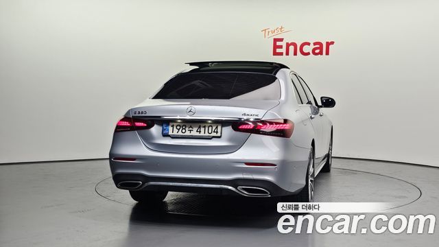 Mercedes-Benz E-Class E350 4MATIC AMG Line