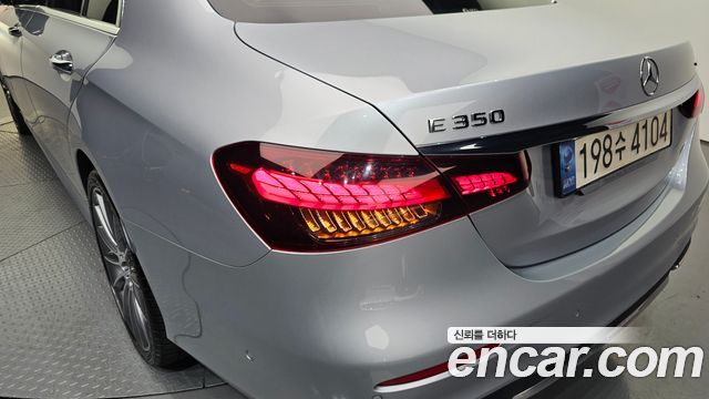 Mercedes-Benz E-Class E350 4MATIC AMG Line