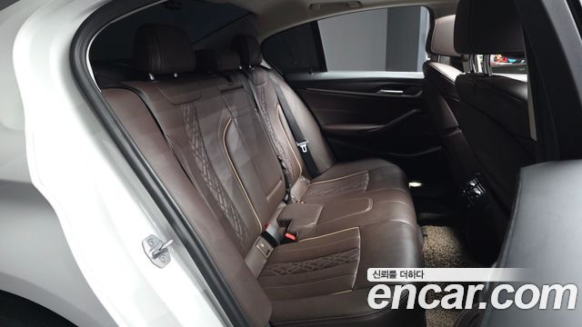 BMW 5-Series 530i Luxury Plus