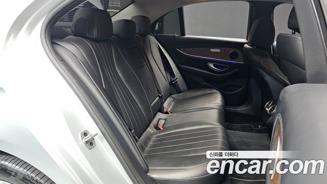 Mercedes-Benz E-Class E220d 4MATIC Exclusive