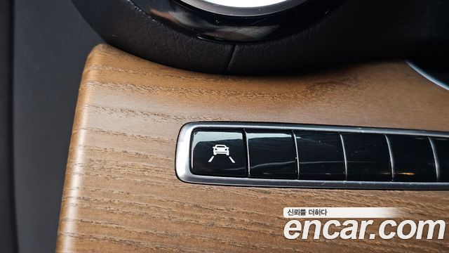 Mercedes-Benz E-Class E220d 4MATIC Exclusive