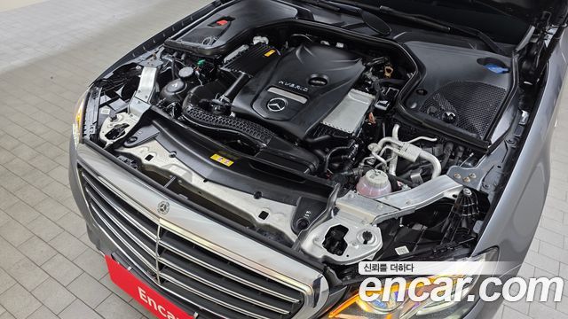 Mercedes-Benz E-Class E300e Exclusive