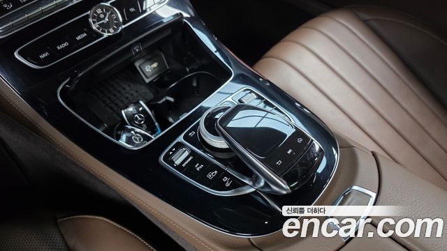 Mercedes-Benz E-Class E300e Exclusive