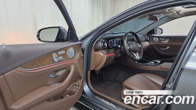 Mercedes-Benz E-Class E300e Exclusive