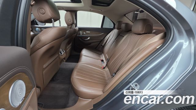 Mercedes-Benz E-Class E300e Exclusive