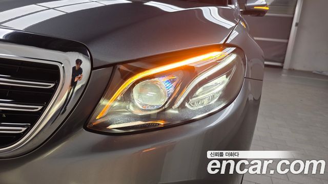 Mercedes-Benz E-Class E300e Exclusive