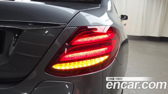 Mercedes-Benz E-Class E300e Exclusive