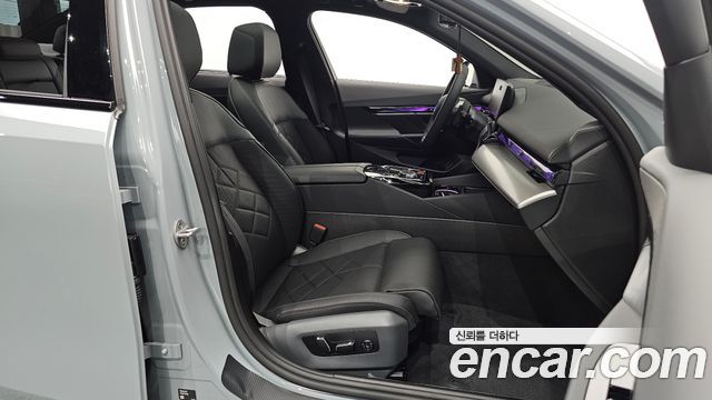 BMW 5-Series 530i xDrive M Sport