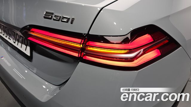 BMW 5-Series 530i xDrive M Sport