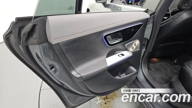 Mercedes-Benz EQE EQE350+