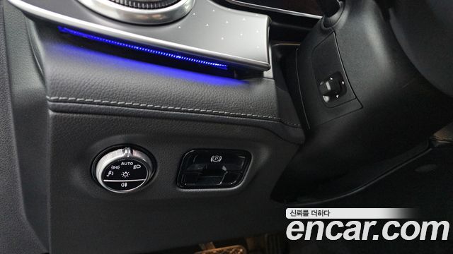 Mercedes-Benz EQE EQE350+