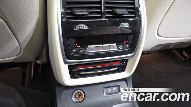 BMW X7 M50i 6STR
