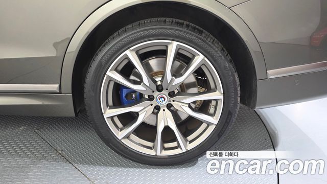 BMW X7 M50i 6STR