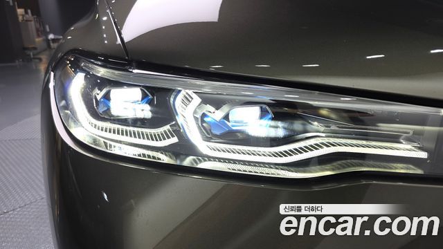 BMW X7 M50i 6STR