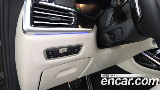BMW X7 M50i 6STR