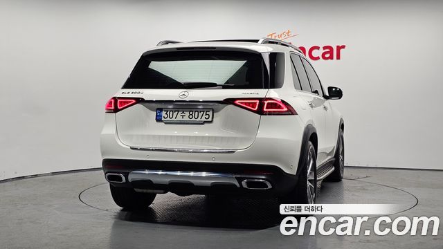 Mercedes-Benz GLE-Class GLE300d 4MATIC
