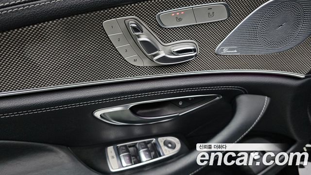 Mercedes-Benz CLS-Class CLS300d AMG Line