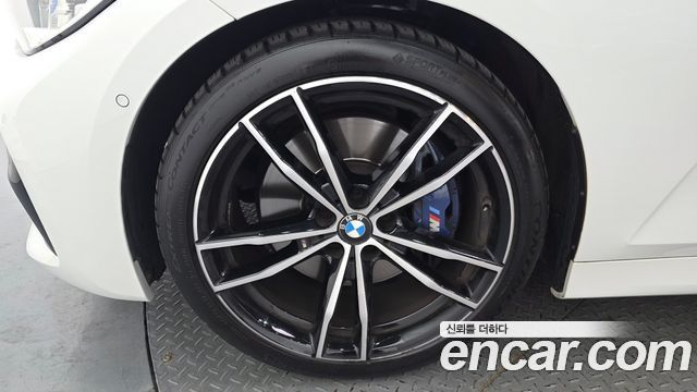 BMW 3-Series 330i M Sport