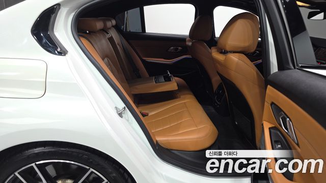 BMW 3-Series 330i M Sport