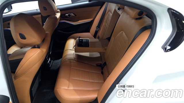 BMW 3-Series 330i M Sport