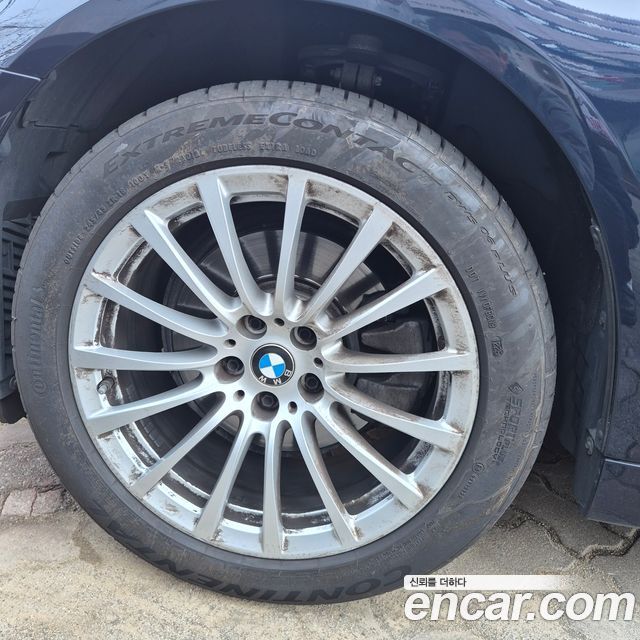 BMW 5-Series 520i Luxury