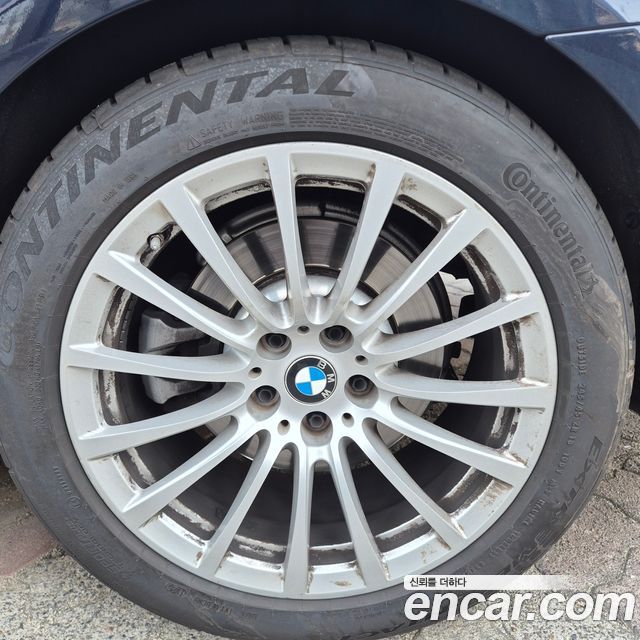 BMW 5-Series 520i Luxury