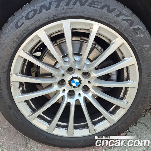 BMW 5-Series 520i Luxury