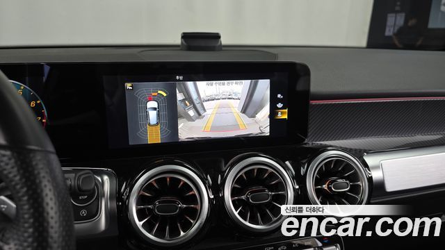 Mercedes-Benz GLB-Class AMG GLB35 4MATIC