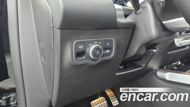Mercedes-Benz GLB-Class AMG GLB35 4MATIC