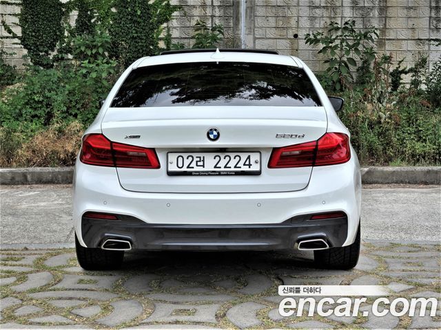 BMW 5-Series 520d xDrive M Sport Package Plus