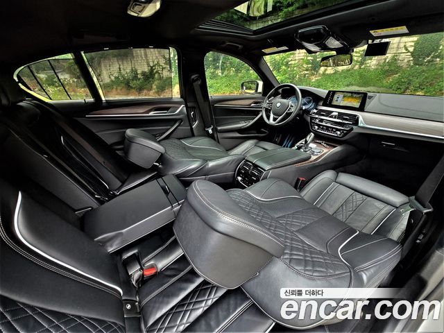 BMW 5-Series 520d xDrive M Sport Package Plus