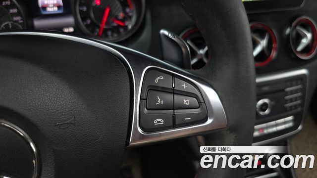 Mercedes-Benz CLA-Class CLA45 AMG 4MATIC