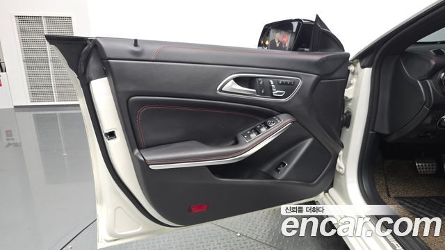Mercedes-Benz CLA-Class CLA45 AMG 4MATIC