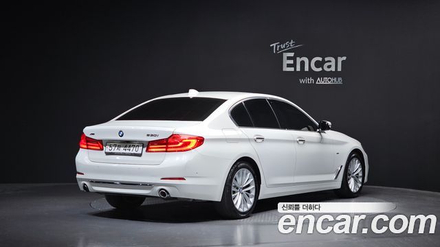 BMW 5-Series 530i xDrive Luxury Plus