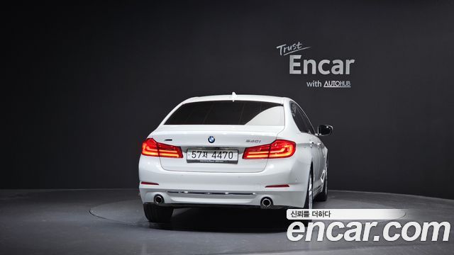 BMW 5-Series 530i xDrive Luxury Plus