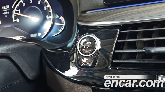 BMW 5-Series 530i xDrive Luxury Plus