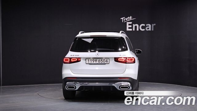 Mercedes-Benz GLB-Class GLB250 4MATIC