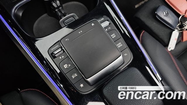 Mercedes-Benz GLB-Class GLB250 4MATIC