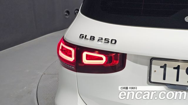 Mercedes-Benz GLB-Class GLB250 4MATIC