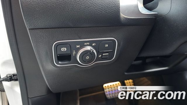 Mercedes-Benz GLB-Class GLB250 4MATIC