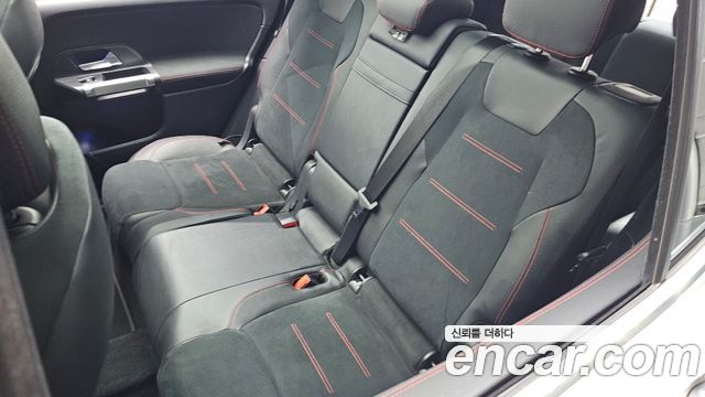 Mercedes-Benz GLB-Class GLB250 4MATIC