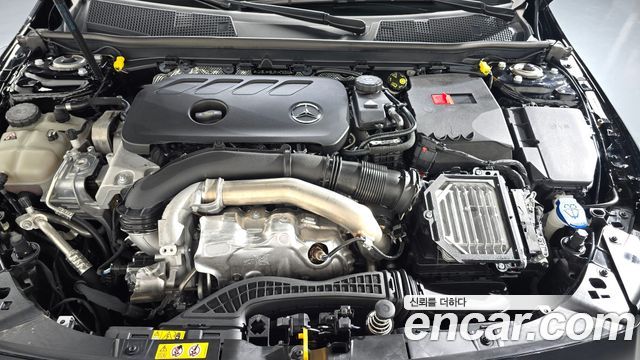 Mercedes-Benz CLA-Class CLA250 4MATIC